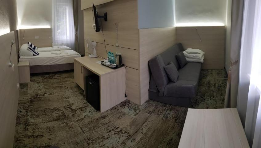 Willa Nest Uniescie Ngoại thất bức ảnh